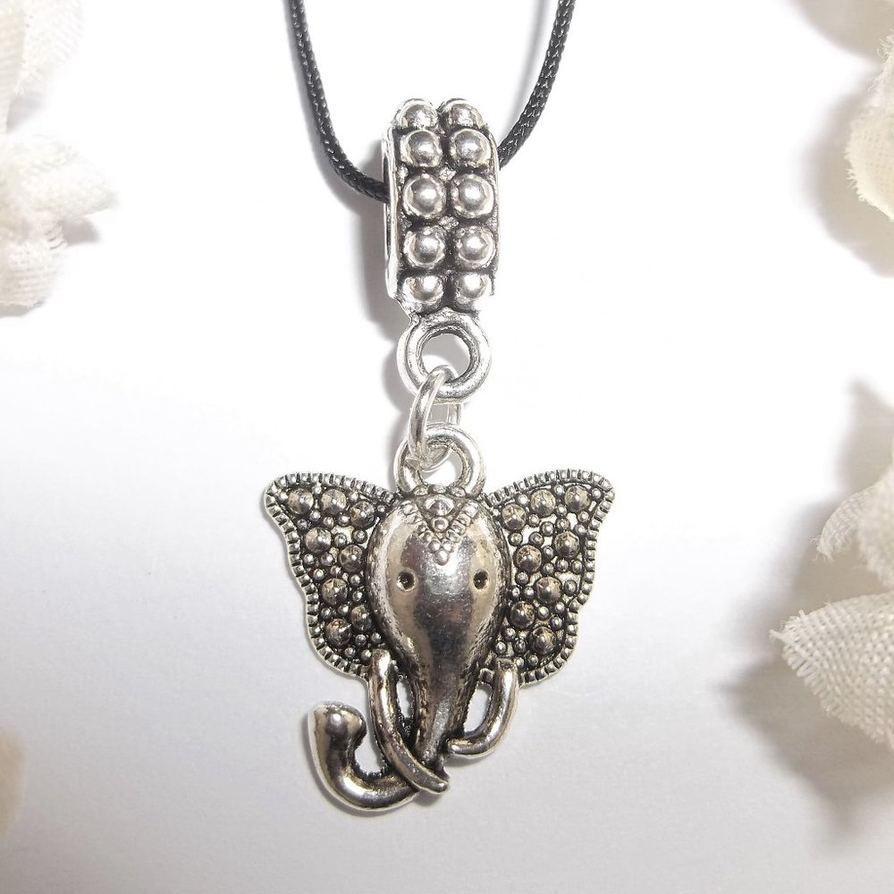 Silver Elephant Necklace Pendant Charm Jewelry Gift Small Adjustable Length 8363